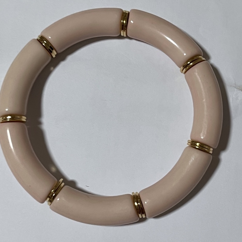 SELLING BRACELET For WOMEN SIZE # REGULAR COLOR # LIGHT PINK BNWOT